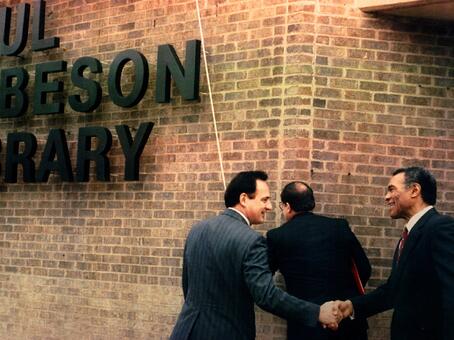 Paul Robeson, Jr. at the the naming ceremony of the Rutgers–Camden Library in honor of his father on February 25, 1991