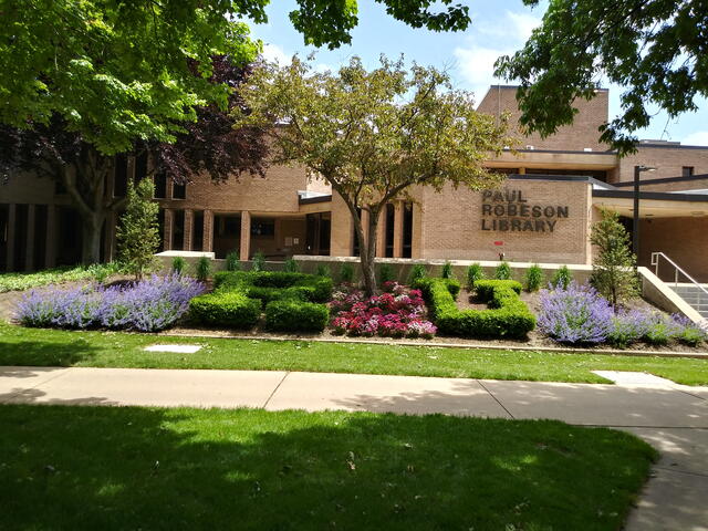 Exterior, Paul Robeson Library, Rutgers-Camden