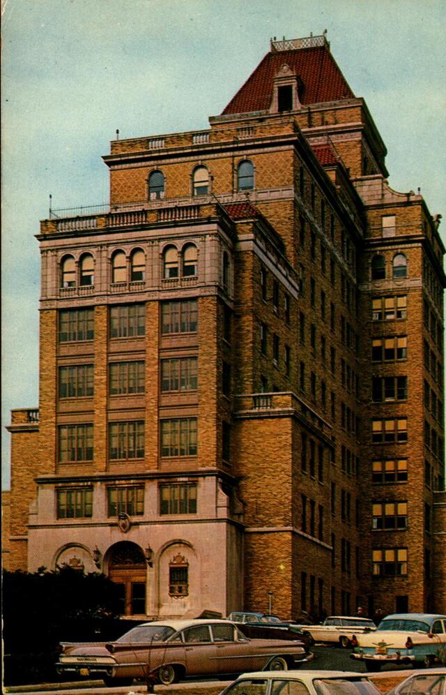 Postcard showing the Newark Beth Israel Hospital, circa 1950s