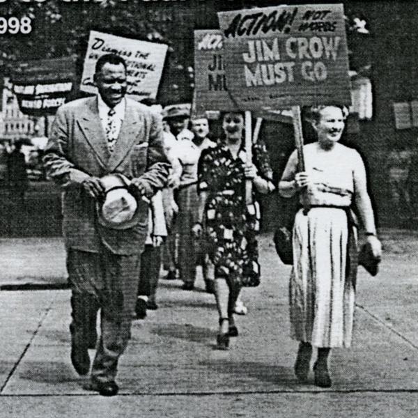 Paul Robeson and the Civil Rights Congress picketing the White House, 1948