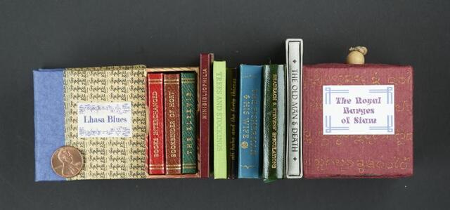 miniature_books_-_domestic_fine_press_miniatures_27986
